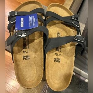 Brand New Womens Sz. 8 (39) Birkenstocks Black